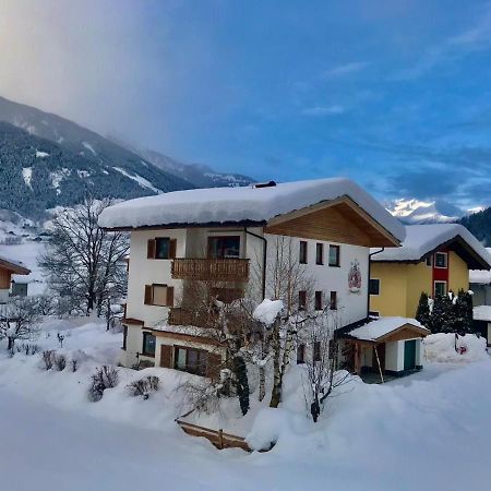 Gästehaus Schneeberger Matrei in Osttirol Exterior foto