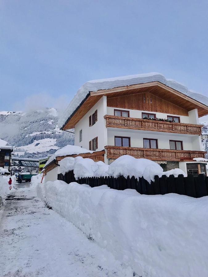 Gästehaus Schneeberger Matrei in Osttirol Exterior foto