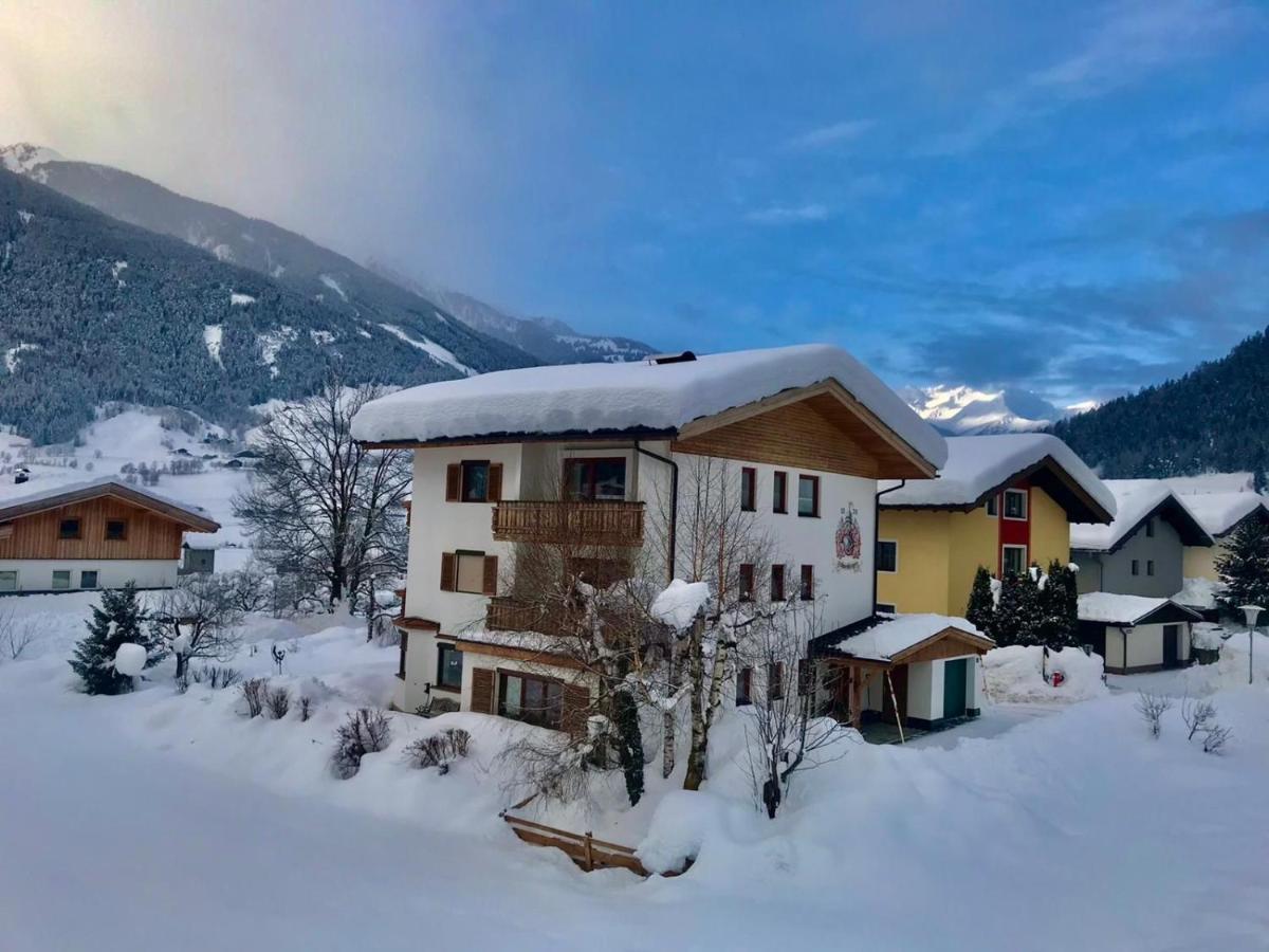 Gästehaus Schneeberger Matrei in Osttirol Exterior foto