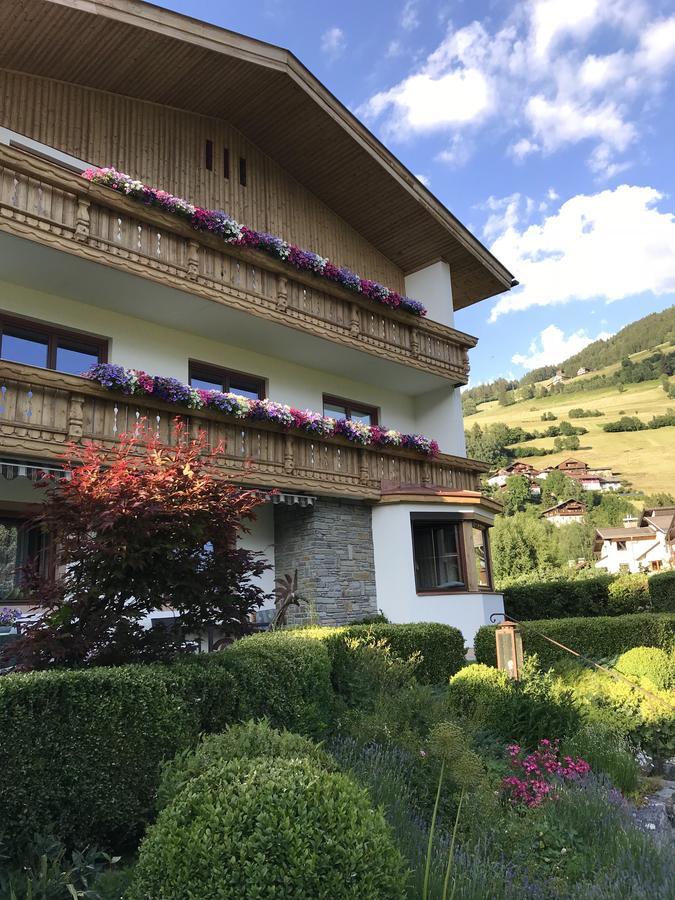 Gästehaus Schneeberger Matrei in Osttirol Exterior foto